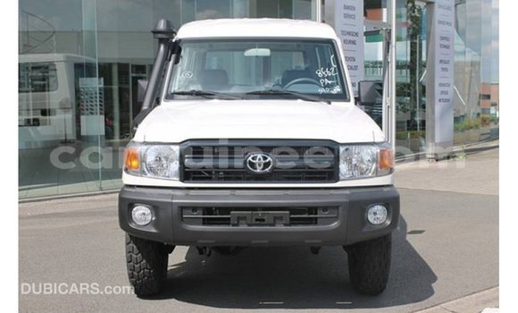 Acheter Import Voiture Toyota Land Cruiser Blanc à Import - Dubai, Conakry Acheter Import Voiture Toyota Land Cruiser Blanc à Import - Dubai, Conakry