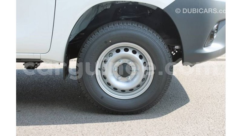 Big with watermark toyota hilux conakry import dubai 4539