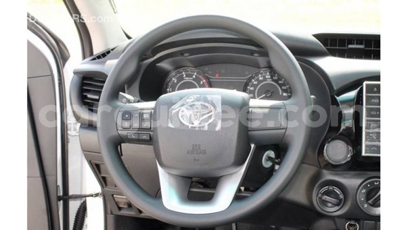 Big with watermark toyota hilux conakry import dubai 4539