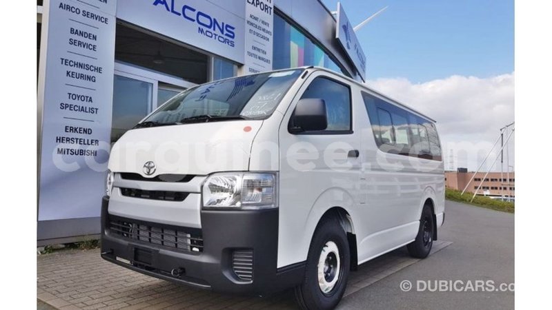 Big with watermark toyota hiace conakry import dubai 4541