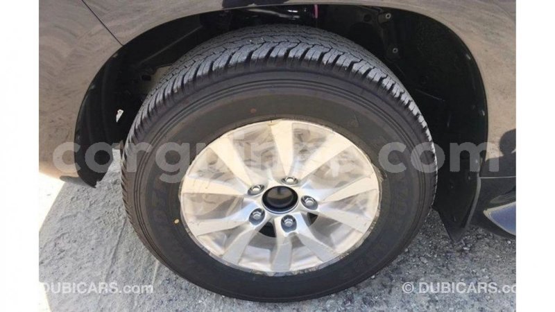 Big with watermark toyota land cruiser conakry import dubai 4543