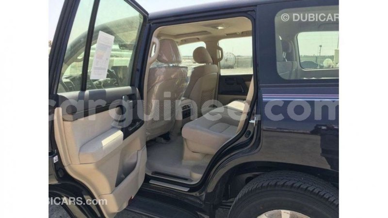 Big with watermark toyota land cruiser conakry import dubai 4543
