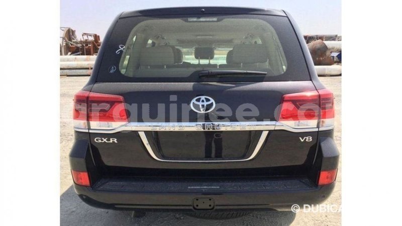 Big with watermark toyota land cruiser conakry import dubai 4543