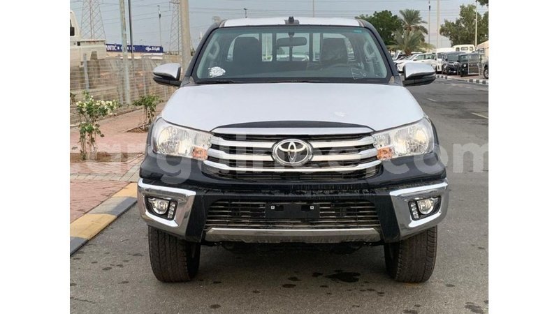 Big with watermark toyota hilux conakry import dubai 4544