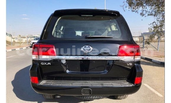 Acheter Import Voiture Toyota Land Cruiser Noir à Import - Dubai, Conakry Acheter Import Voiture Toyota Land Cruiser Noir à Import - Dubai, Conakry
