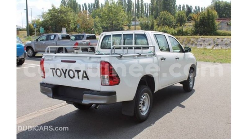 Big with watermark toyota hilux conakry import dubai 4551