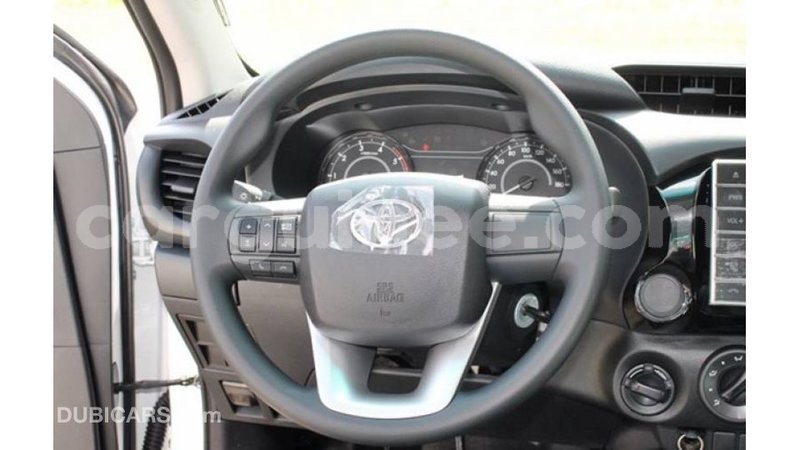 Big with watermark toyota hilux conakry import dubai 4551