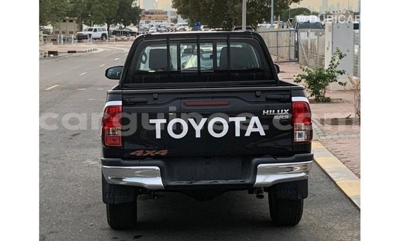Acheter Import Voiture Toyota Hilux Noir à Import - Dubai, Conakry Acheter Import Voiture Toyota Hilux Noir à Import - Dubai, Conakry