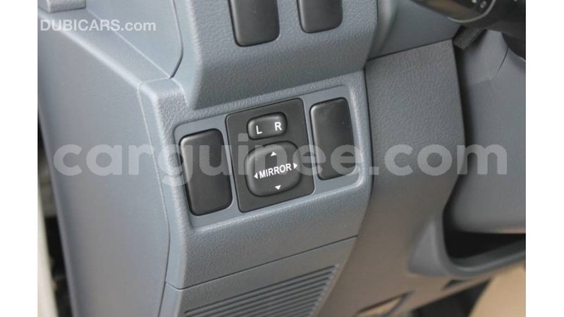 Big with watermark toyota land cruiser conakry import dubai 4561