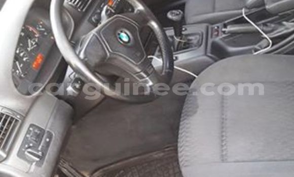 Acheter Occasion Voiture BMW 3-Series Bleu à Conakry au Conakry Acheter Occasion Voiture BMW 3-Series Bleu à Conakry au Conakry