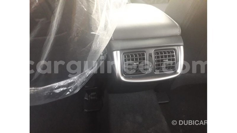 Big with watermark toyota hilux conakry import dubai 4570