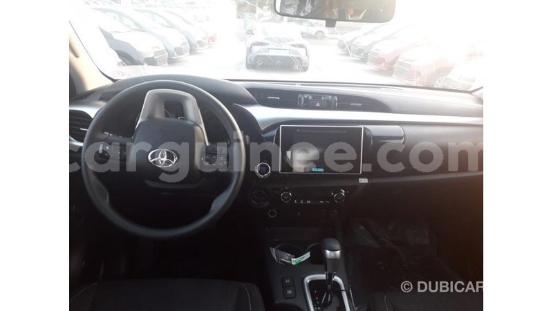 Big with watermark toyota hilux conakry import dubai 4570