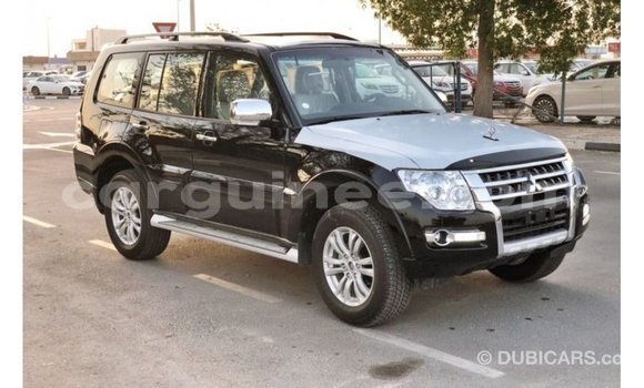 Acheter Import Voiture Mitsubishi Pajero Noir à Import - Dubai, Conakry Acheter Import Voiture Mitsubishi Pajero Noir à Import - Dubai, Conakry