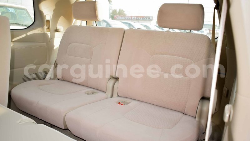 Big with watermark toyota land cruiser conakry import dubai 4579