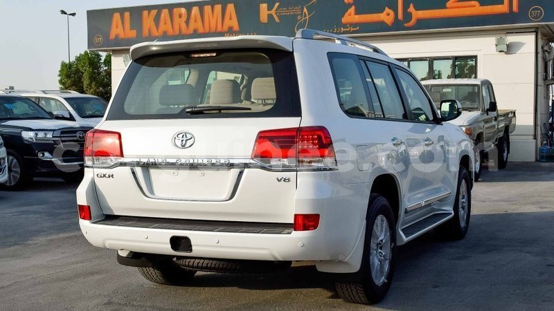 Big with watermark toyota land cruiser conakry import dubai 4579