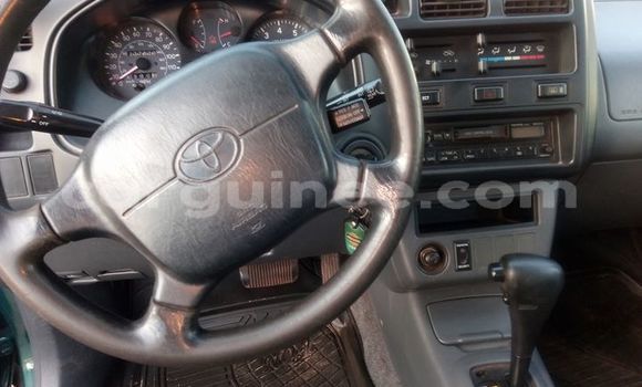 Acheter Occasion Voiture Toyota RAV4 Vert à Conakry au Conakry Acheter Occasion Voiture Toyota RAV4 Vert à Conakry au Conakry