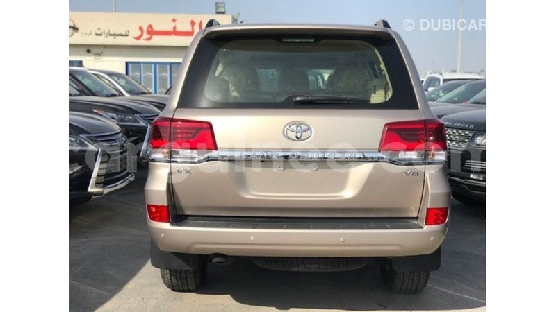 Big with watermark toyota land cruiser conakry import dubai 4583