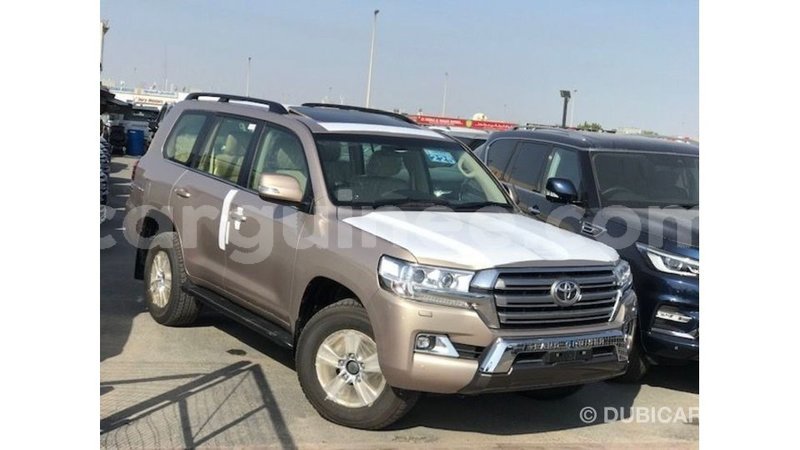 Big with watermark toyota land cruiser conakry import dubai 4583