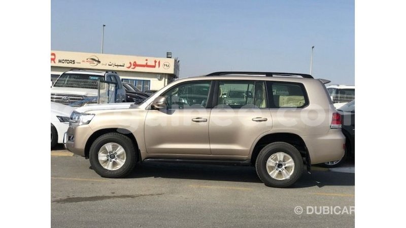 Big with watermark toyota land cruiser conakry import dubai 4583