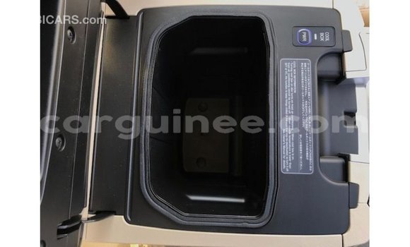 Buy Import Toyota Land Cruiser Other Car in Import - Dubai in Conakry Buy Import Toyota Land Cruiser Other Car in Import - Dubai in Conakry