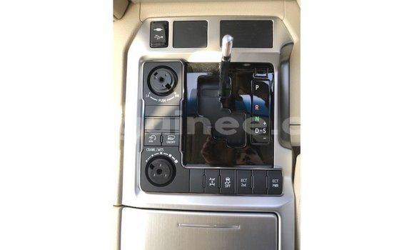 Buy Import Toyota Land Cruiser Other Car in Import - Dubai in Conakry Buy Import Toyota Land Cruiser Other Car in Import - Dubai in Conakry