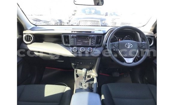Buy Import Toyota 4Runner White Car in Import - Dubai in Conakry Buy Import Toyota 4Runner White Car in Import - Dubai in Conakry