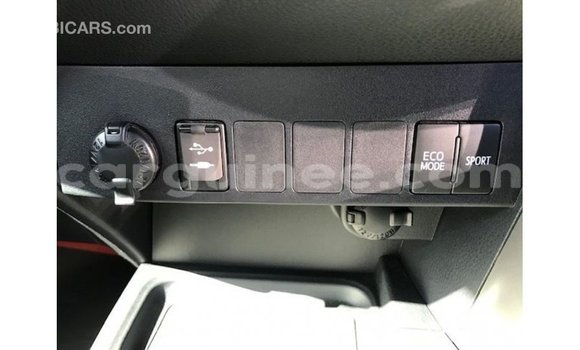 Buy Import Toyota 4Runner White Car in Import - Dubai in Conakry Buy Import Toyota 4Runner White Car in Import - Dubai in Conakry