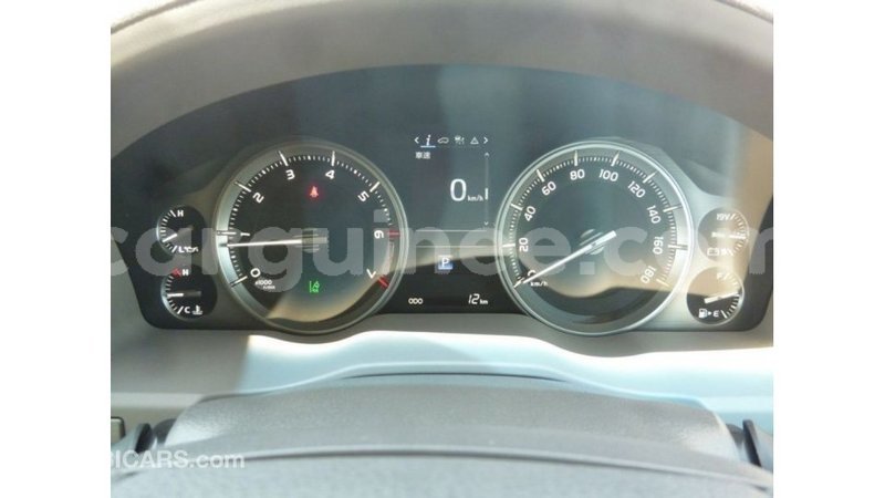 Big with watermark toyota land cruiser conakry import dubai 4588