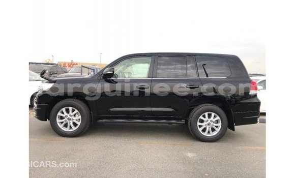 Buy Import Toyota Land Cruiser Black Car in Import - Dubai in Conakry Buy Import Toyota Land Cruiser Black Car in Import - Dubai in Conakry