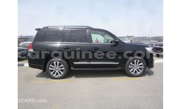 Buy Import Toyota Land Cruiser Black Car in Import - Dubai in Conakry Buy Import Toyota Land Cruiser Black Car in Import - Dubai in Conakry
