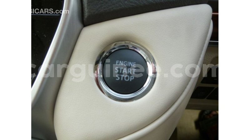 Big with watermark toyota land cruiser conakry import dubai 4599