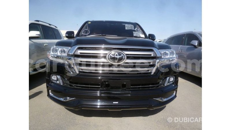 Big with watermark toyota land cruiser conakry import dubai 4602