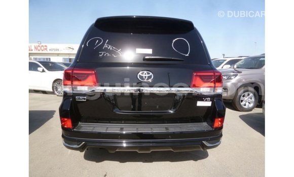 Buy Import Toyota Land Cruiser Black Car in Import - Dubai in Conakry Buy Import Toyota Land Cruiser Black Car in Import - Dubai in Conakry