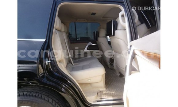 Buy Import Toyota Land Cruiser Black Car in Import - Dubai in Conakry Buy Import Toyota Land Cruiser Black Car in Import - Dubai in Conakry