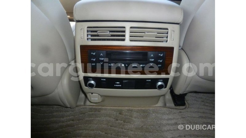 Big with watermark toyota land cruiser conakry import dubai 4602