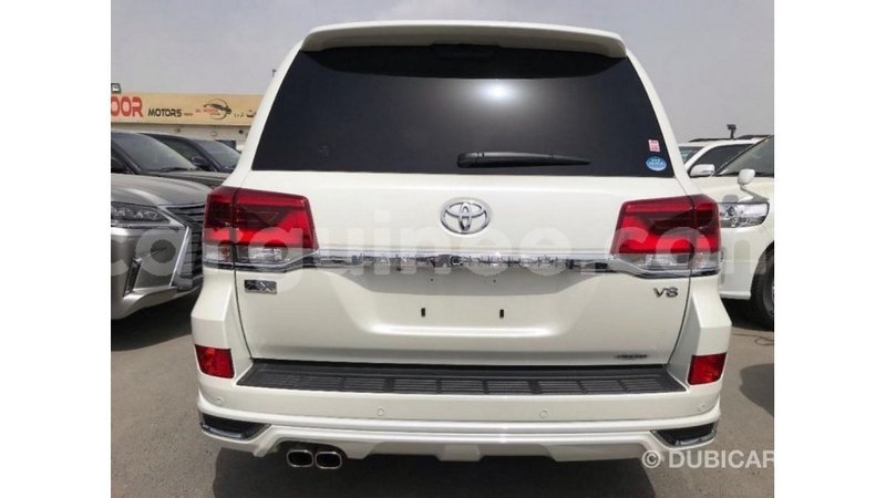 Big with watermark toyota land cruiser conakry import dubai 4603