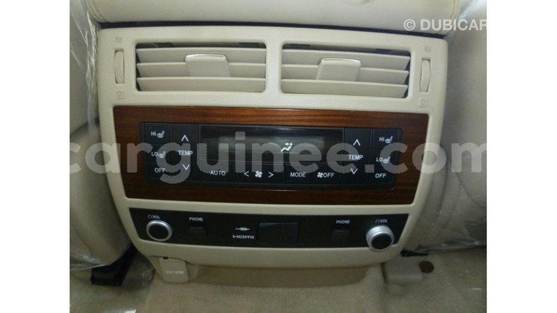 Big with watermark toyota land cruiser conakry import dubai 4604