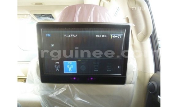 Acheter Import Voiture Toyota Land Cruiser Blanc à Import - Dubai, Conakry Acheter Import Voiture Toyota Land Cruiser Blanc à Import - Dubai, Conakry