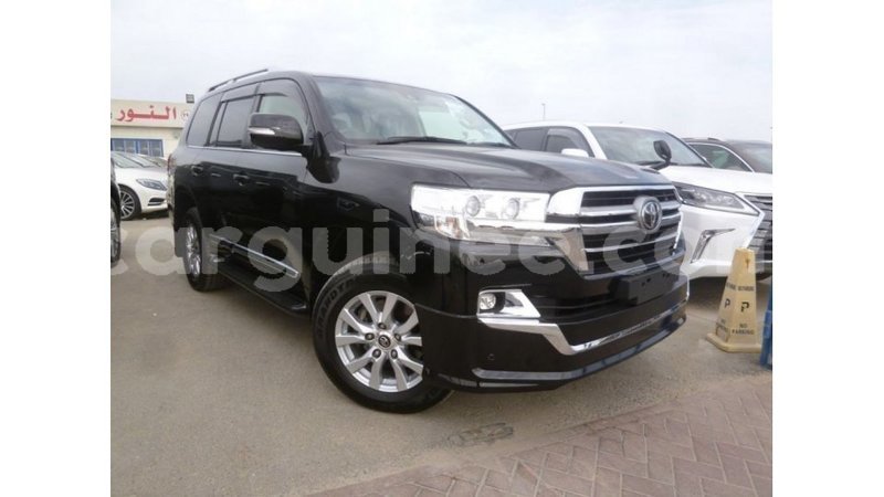 Big with watermark toyota land cruiser conakry import dubai 4605