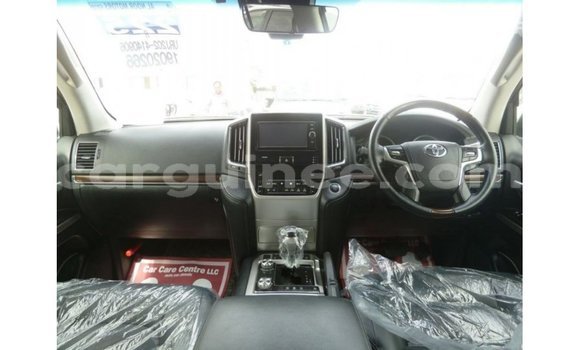 Buy Import Toyota Land Cruiser Black Car in Import - Dubai in Conakry Buy Import Toyota Land Cruiser Black Car in Import - Dubai in Conakry