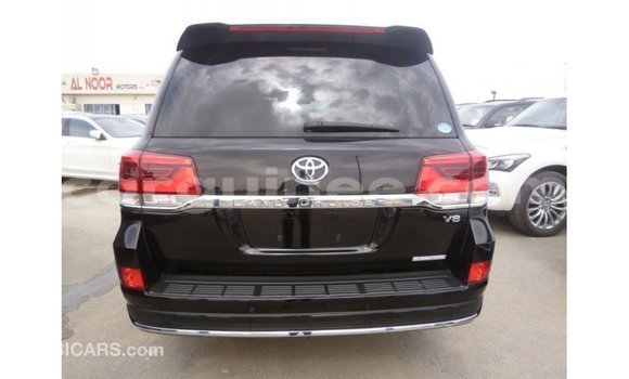 Buy Import Toyota Land Cruiser Black Car in Import - Dubai in Conakry Buy Import Toyota Land Cruiser Black Car in Import - Dubai in Conakry