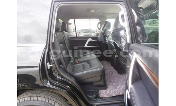 Buy Import Toyota Land Cruiser Black Car in Import - Dubai in Conakry Buy Import Toyota Land Cruiser Black Car in Import - Dubai in Conakry