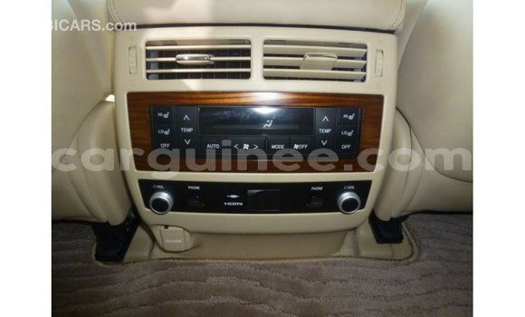Acheter Import Voiture Toyota Land Cruiser Noir à Import - Dubai, Conakry Acheter Import Voiture Toyota Land Cruiser Noir à Import - Dubai, Conakry