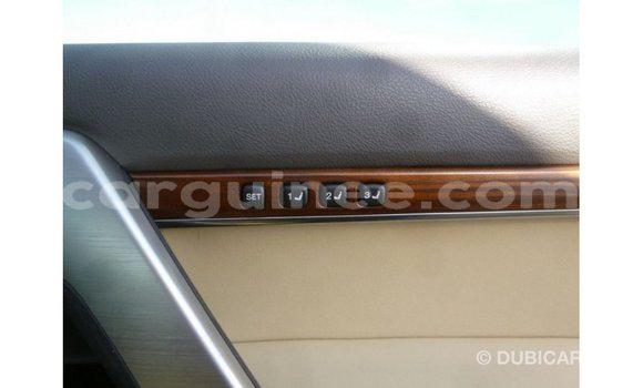 Acheter Import Voiture Toyota Land Cruiser Noir à Import - Dubai, Conakry Acheter Import Voiture Toyota Land Cruiser Noir à Import - Dubai, Conakry