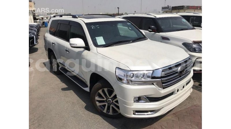 Big with watermark toyota land cruiser conakry import dubai 4608