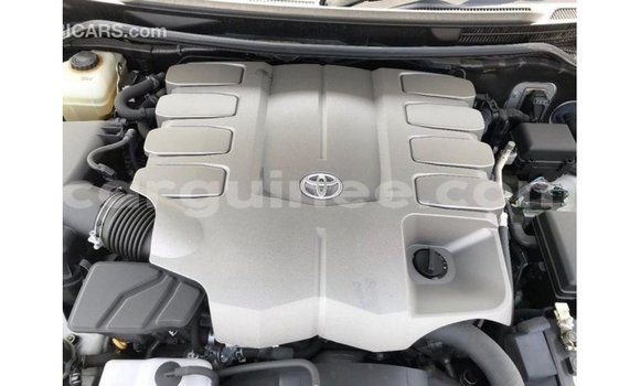 Buy Import Toyota Land Cruiser White Car in Import - Dubai in Conakry Buy Import Toyota Land Cruiser White Car in Import - Dubai in Conakry