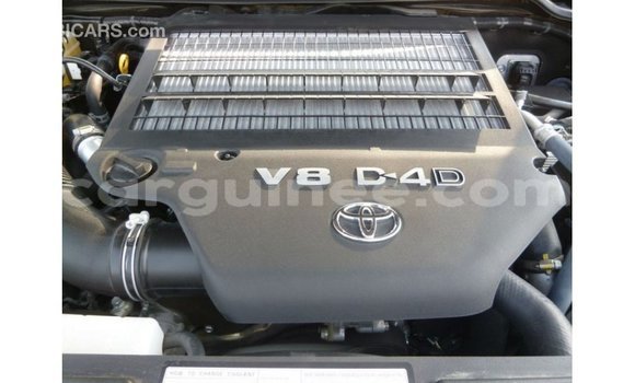 Buy Import Toyota Land Cruiser Black Car in Import - Dubai in Conakry Buy Import Toyota Land Cruiser Black Car in Import - Dubai in Conakry