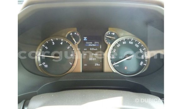 Acheter Import Voiture Toyota Prado Blanc à Import - Dubai, Conakry Acheter Import Voiture Toyota Prado Blanc à Import - Dubai, Conakry