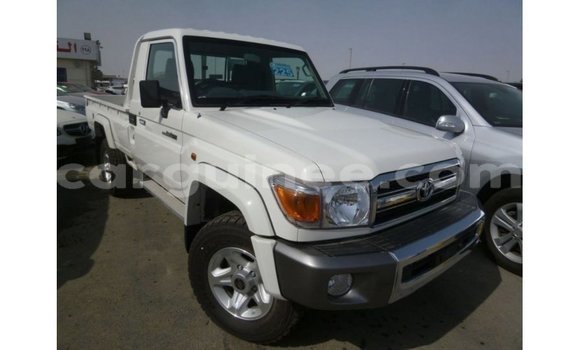 Buy Import Toyota Land Cruiser White Car in Import - Dubai in Conakry Buy Import Toyota Land Cruiser White Car in Import - Dubai in Conakry