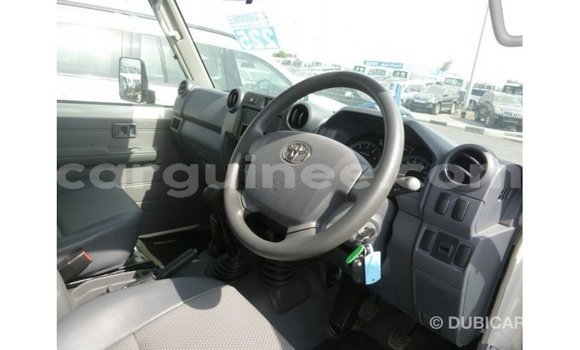 Buy Import Toyota Land Cruiser White Car in Import - Dubai in Conakry Buy Import Toyota Land Cruiser White Car in Import - Dubai in Conakry
